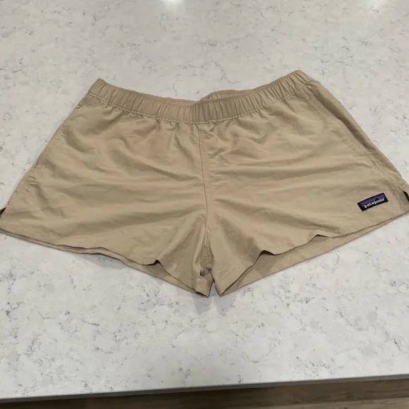 Patagonia Women's M  2.5" Barely Baggies Nylon Shorts Oar Tan Pockets Recycled - Picture 3 of 13